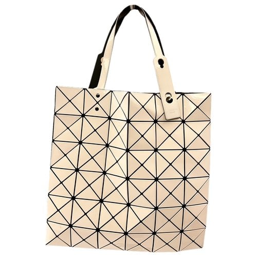 Pre-owned Issey Miyake Tote In White