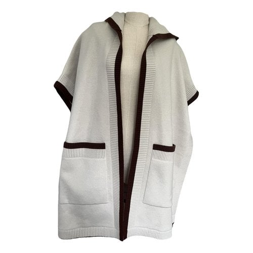 Pre-owned Burberry Wool Cape In Beige