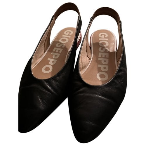 Pre-owned Gioseppo Leather Ballet Flats In Black