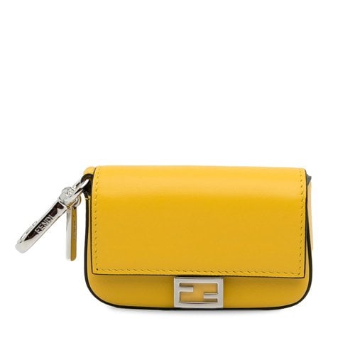 Pre-owned Fendi Baguette Leather Clutch Bag In Yellow