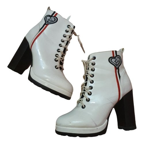 Pre-owned Braccialini Boots In White