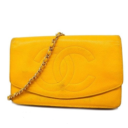 Pre-owned Chanel Wallet In Yellow