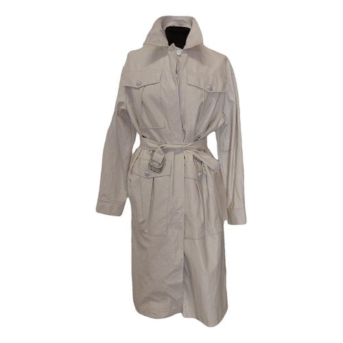 Pre-owned Pinko Peacoat In White