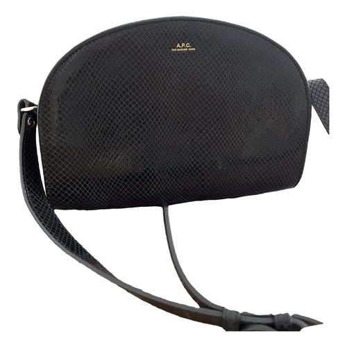 Pre-owned Apc Demi-lune Patent Leather Crossbody Bag In Black