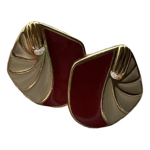 Pre-owned Trifari Earrings In Red