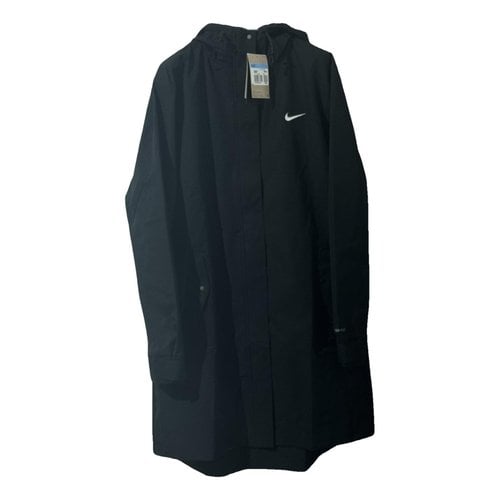 Pre-owned Nike Poncho In Black