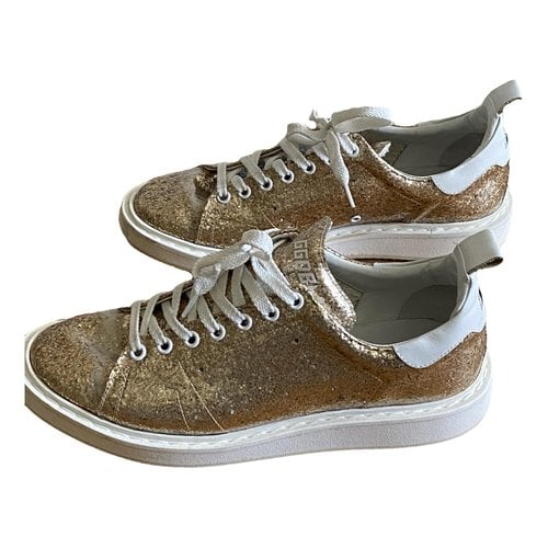 Pre-owned Golden Goose Leather Trainers In Gold