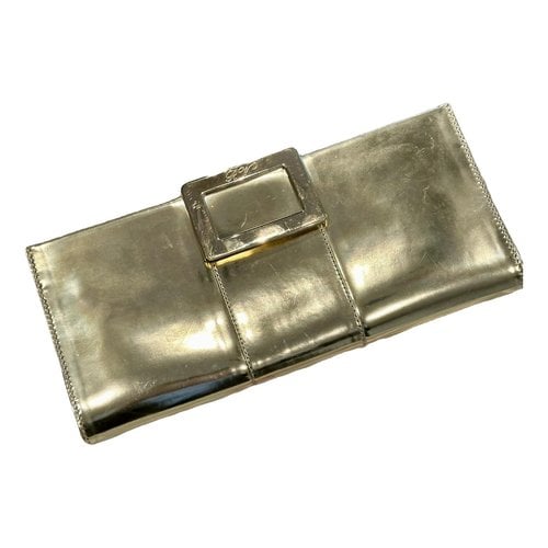 Pre-owned Roger Vivier Leather Clutch Bag In Gold
