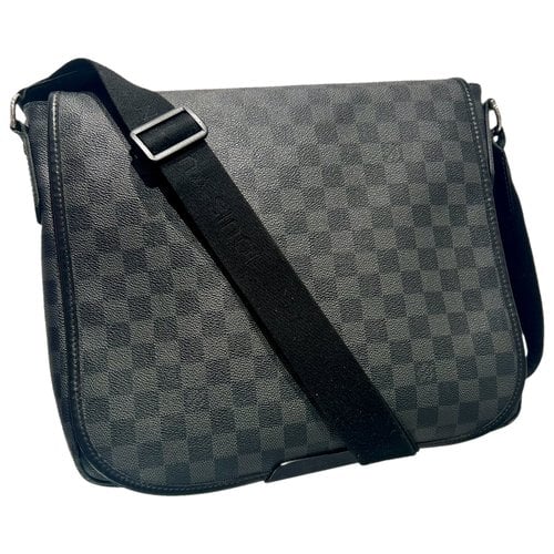 Pre-owned Louis Vuitton Abbesses Messenger Cloth Bag In Black