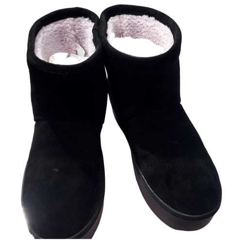Pre-owned Chiara Ferragni Snow Boots In Black
