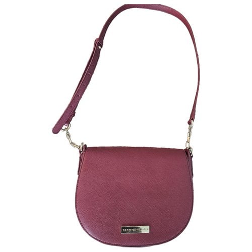 Pre-owned Tommy Hilfiger Leather Crossbody Bag In Burgundy