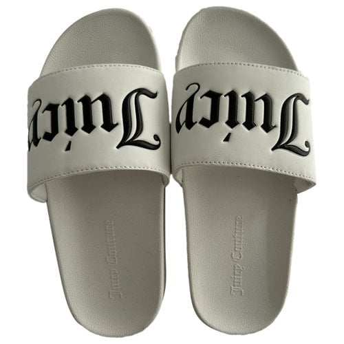 Pre-owned Juicy Couture Leather Flip Flops In White