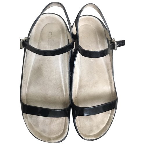 Pre-owned Emporio Armani Patent Leather Sandal In Black