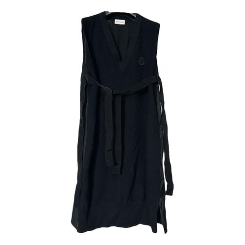 Pre-owned Moncler Cashmere Mid-length Dress In Black