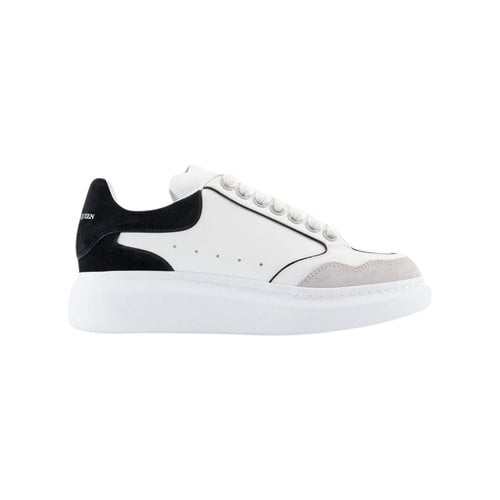 Pre-owned Alexander Mcqueen Leather Trainers In Grey