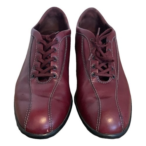 Pre-owned Tod's Leather Trainers In Burgundy