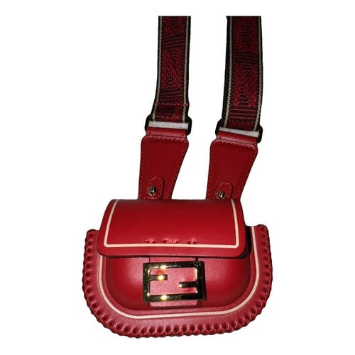 Pre-owned Fendi Baguette Leather Purse In Red