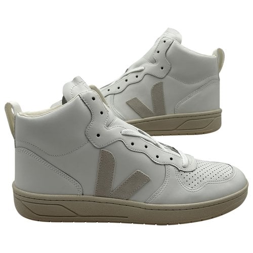Pre-owned Veja Leather High Trainers In Beige