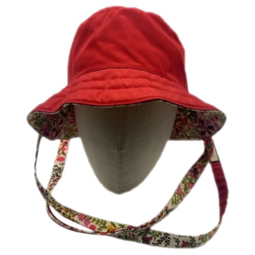 Pre-owned Gucci Hat In Red