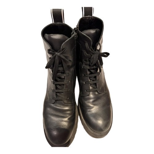 Pre-owned Dsquared2 Patent Leather Boots In Black