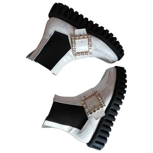 Pre-owned Roger Vivier Leather Boots In White