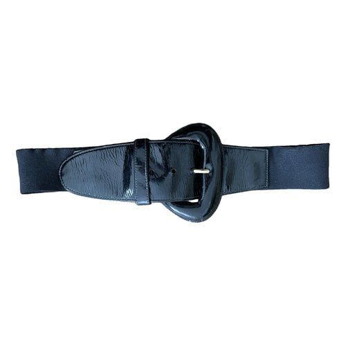 Pre-owned Donna Karan Patent Leather Belt In Black