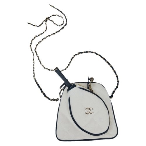 Pre-owned Chanel Timeless/classique Cloth Crossbody Bag In White