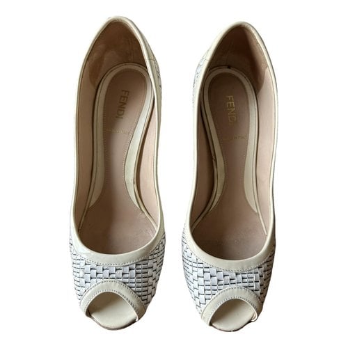 Pre-owned Fendi Leather Heels In White