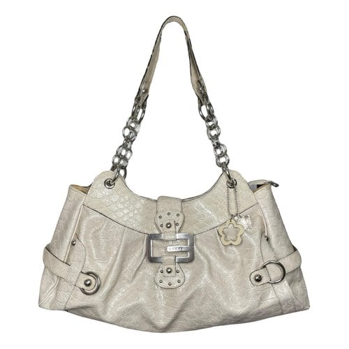 Pre-owned Guess Leather Handbag In Beige