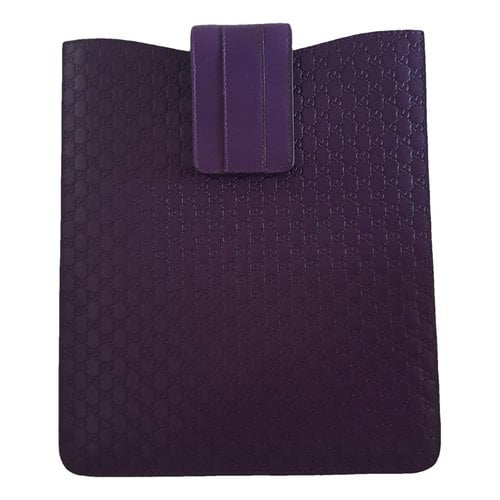 Pre-owned Gucci Leather Purse In Purple