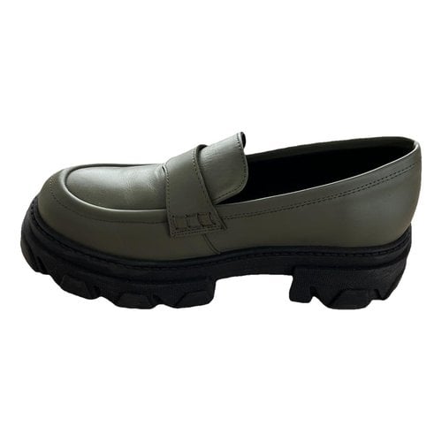 Pre-owned Alohas Leather Flats In Green