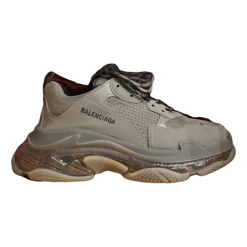 Pre-owned Balenciaga Triple S Low Trainers In Grey