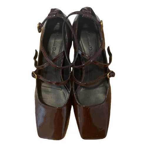 Pre-owned Massimo Dutti Leather Heels In Burgundy