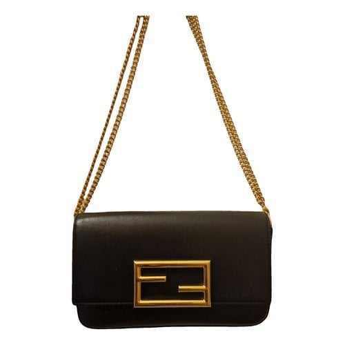 Pre-owned Fendi Wallet On Chain Leather Handbag In Black