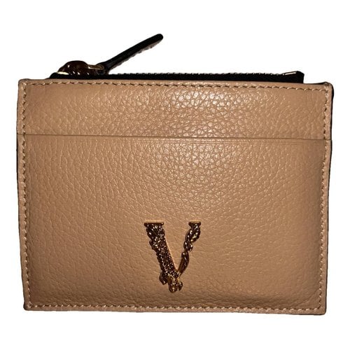 Pre-owned Versace Leather Wallet In Beige