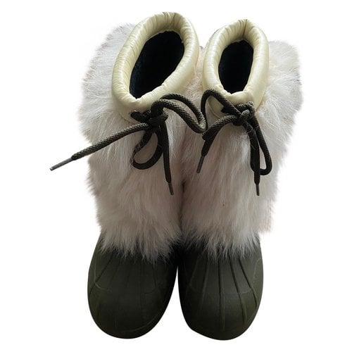Pre-owned Celine Planet Faux Fur Snow Boots In Green