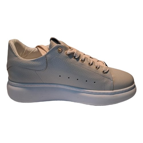 Pre-owned Baldinini Leather Low Trainers In Beige