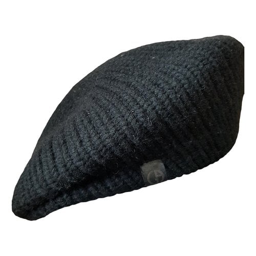 Pre-owned Giorgio Armani Cashmere Hat In Black