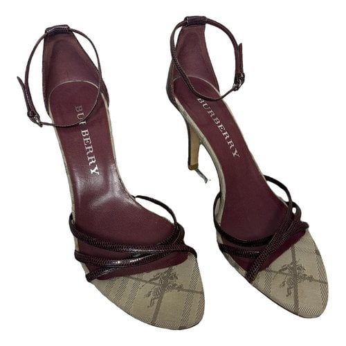 Pre-owned Burberry Leather Heels In Burgundy