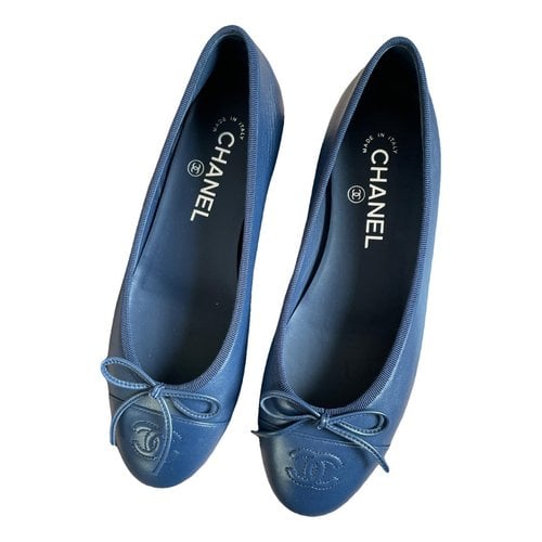 Pre-owned Chanel Leather Ballet Flats In Blue