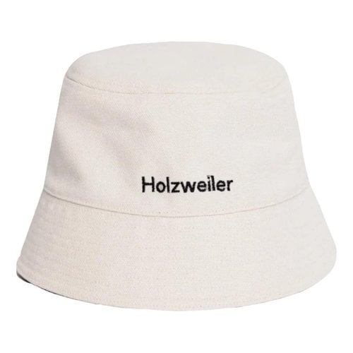 Pre-owned Holzweiler Hat In Ecru