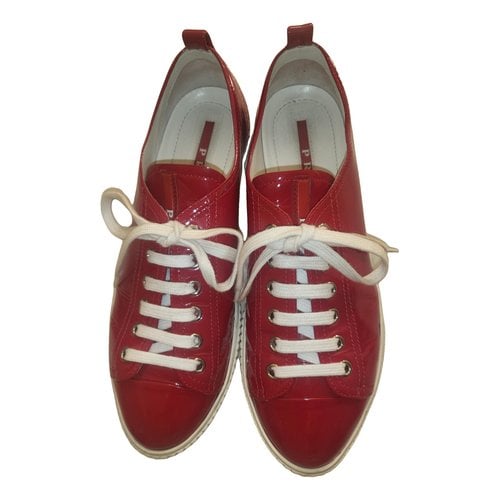 Pre-owned Prada Downtown Patent Leather Trainers In Red
