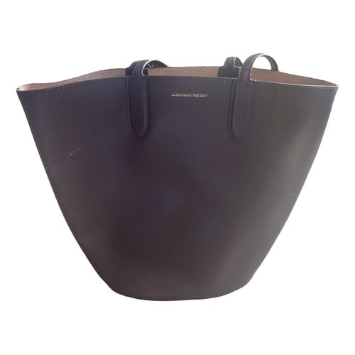 Pre-owned Alexander Mcqueen Leather Handbag In Burgundy