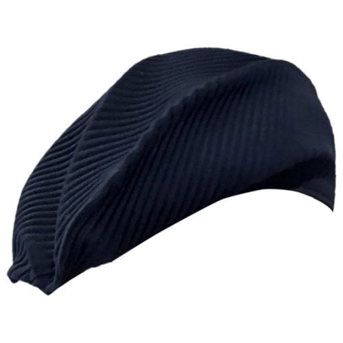 Pre-owned Pleats Please Beret In Navy