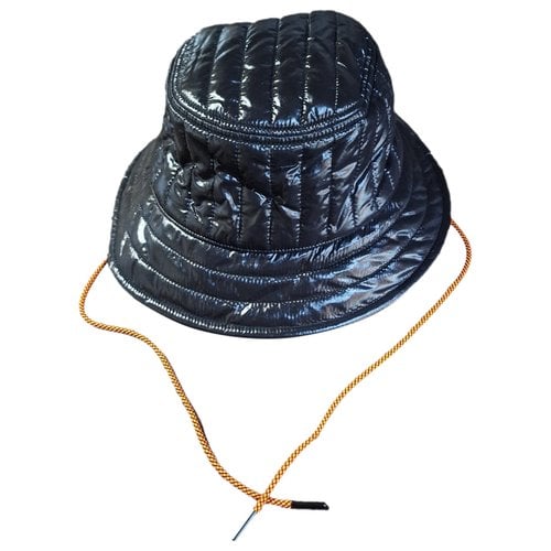 Pre-owned Holzweiler Hat In Black