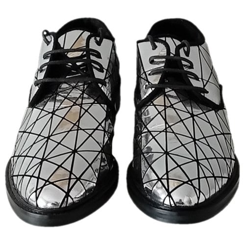Pre-owned Pinko Patent Leather Lace Ups In Silver
