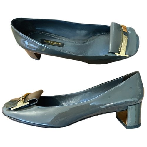 Pre-owned Louis Vuitton Patent Leather Ballet Flats In Grey