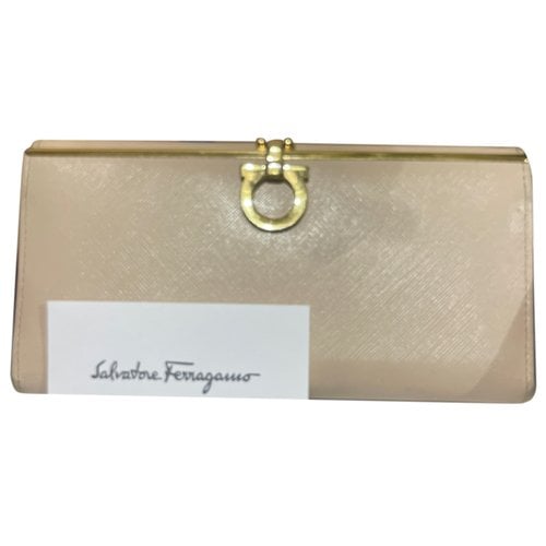 Pre-owned Ferragamo Leather Wallet In Beige