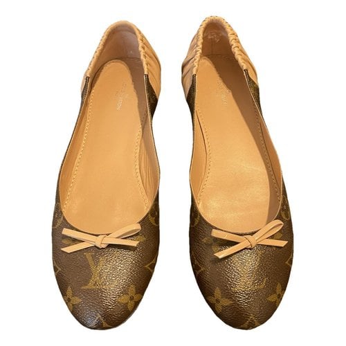 Pre-owned Louis Vuitton Joy Leather Ballet Flats In Brown