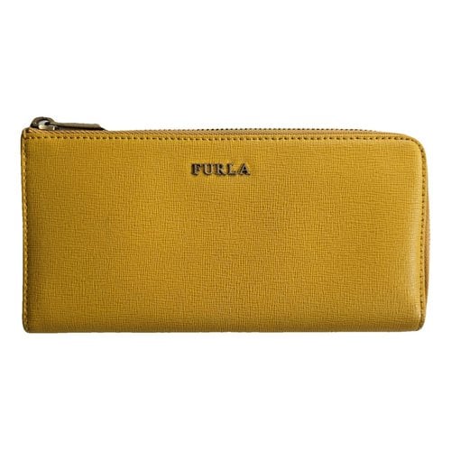 Pre-owned Furla Leather Wallet In Yellow